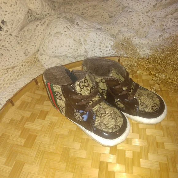 Gucci Brown and Tan Kids Boots - Picture 4 of 5